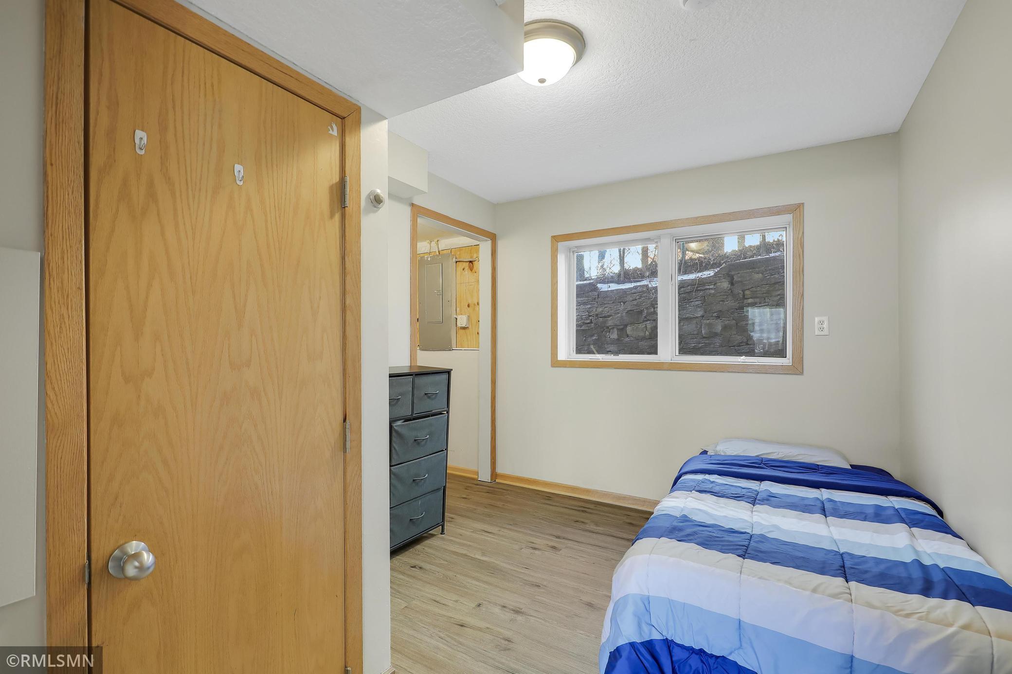 624 Cook Avenue St. Paul, MN 55130 - Photo 17 of 21