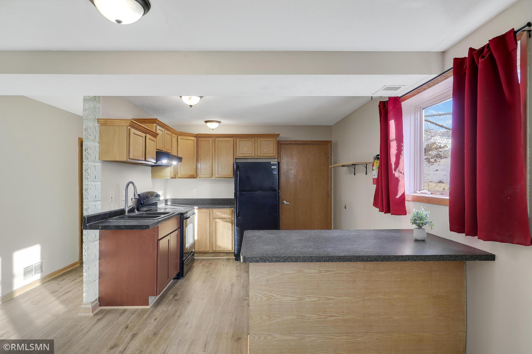 624 Cook Avenue St. Paul, MN 55130 - Photo 9 of 21