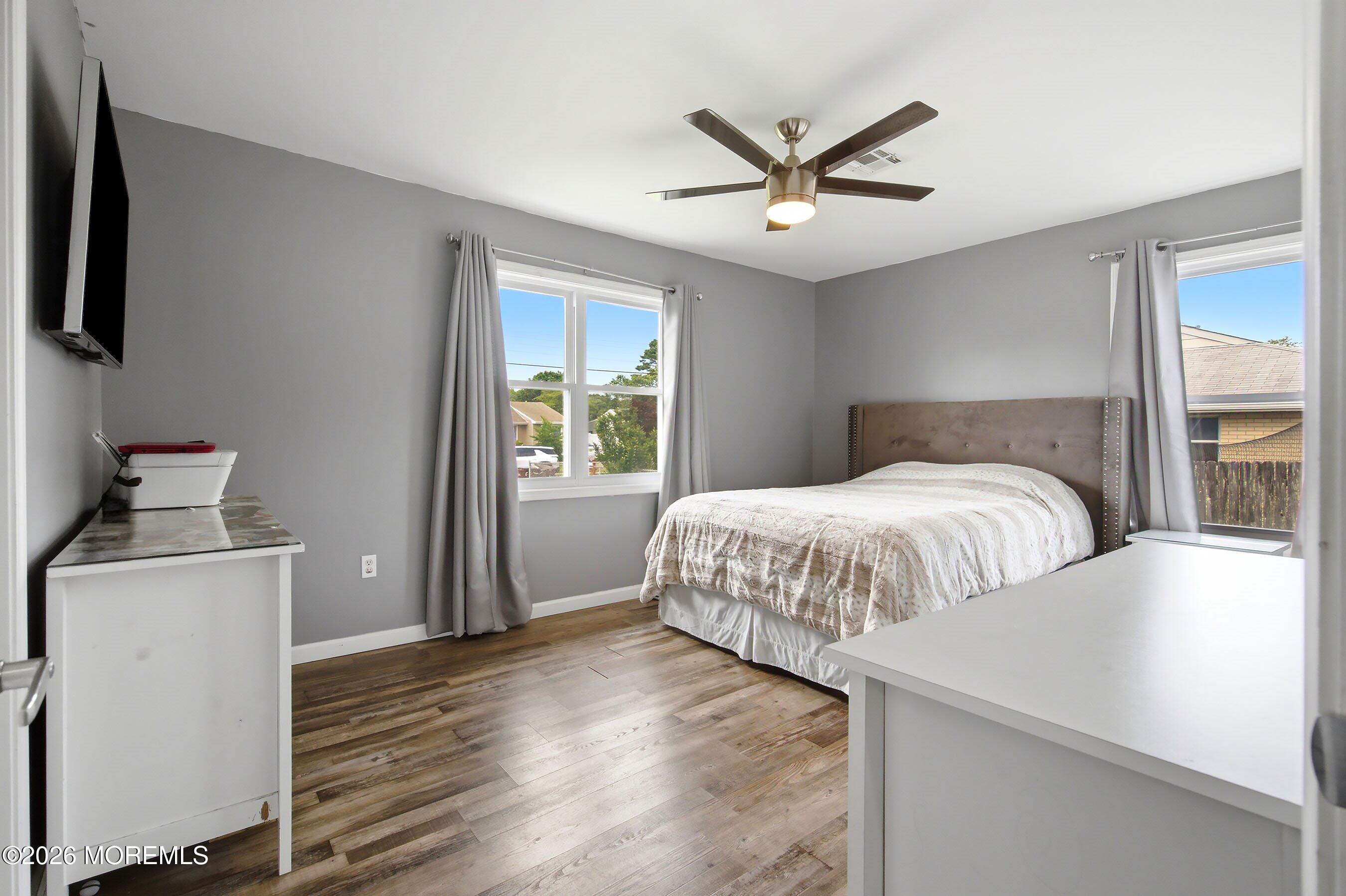 32 Edison Street Bayville, NJ 08721 - Photo 12 of 29 14-Bedroom 1a