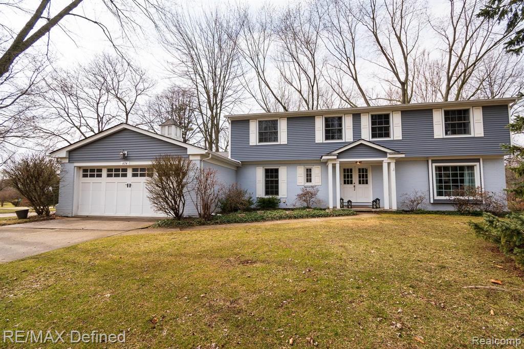 674 Campus Road Rochester Hills, MI 48309 - Photo 3 of 48