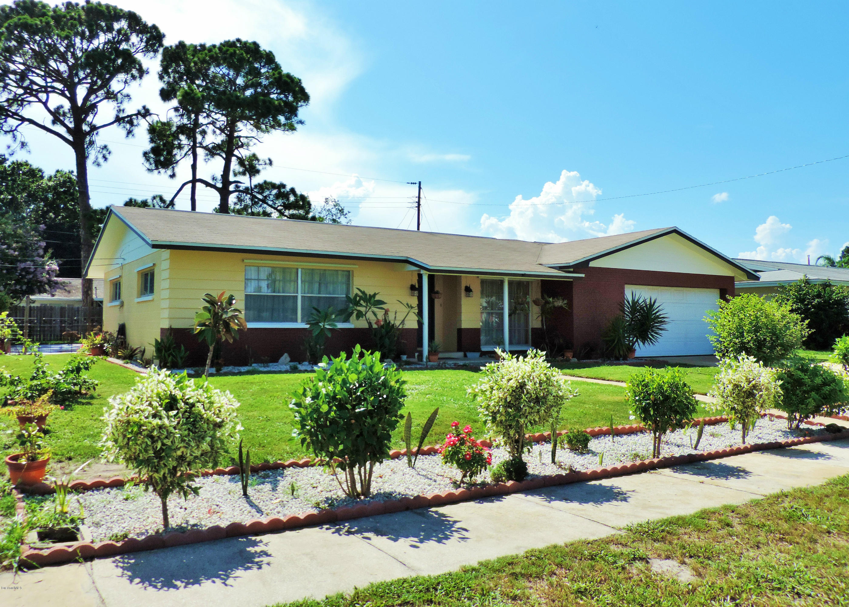 921 Jefferson Road Rockledge, FL 32955 - Photo 1 of 21 front