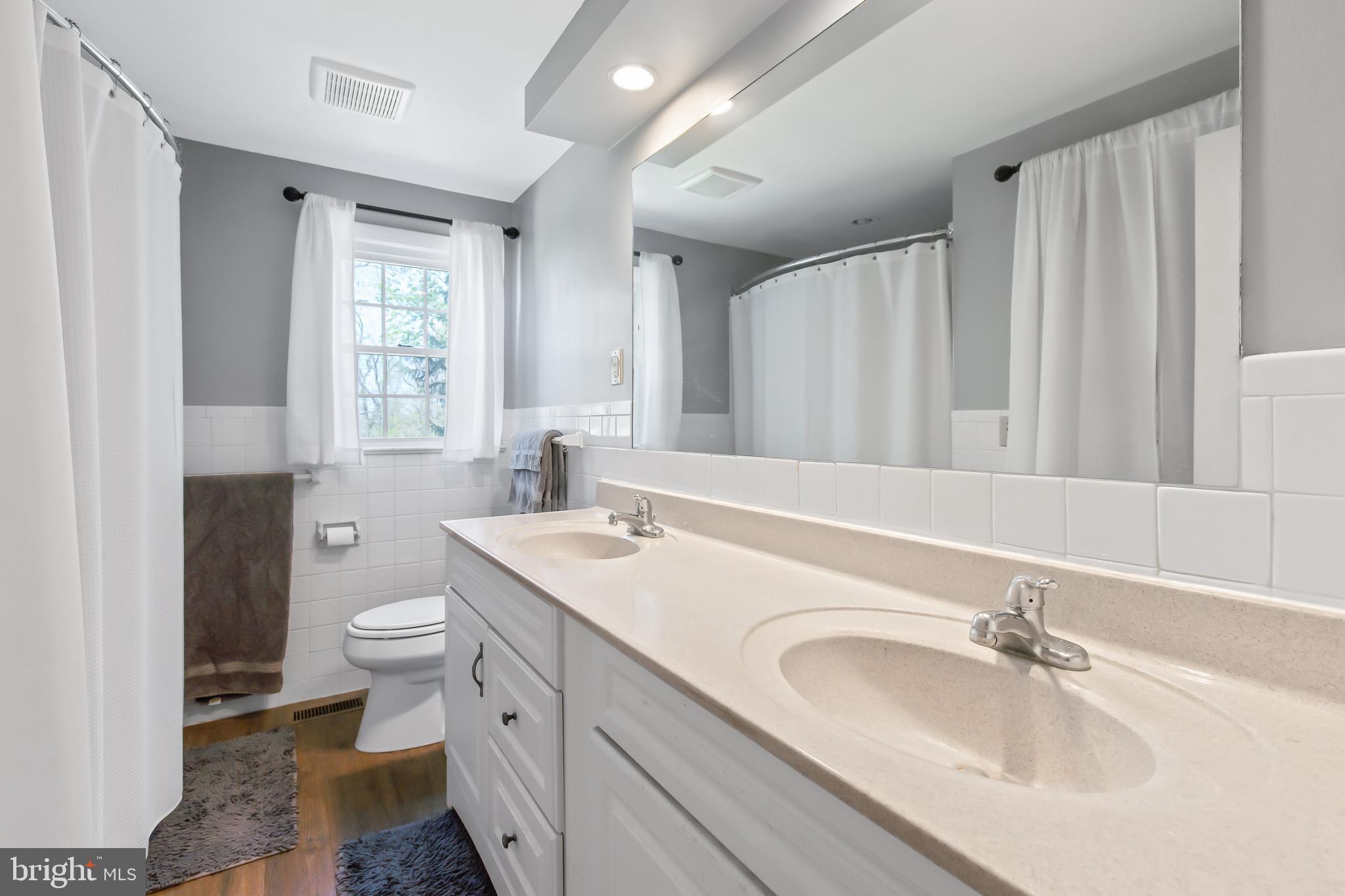 918 Centerville Road Lancaster, PA 17601 - Photo 13 of 37