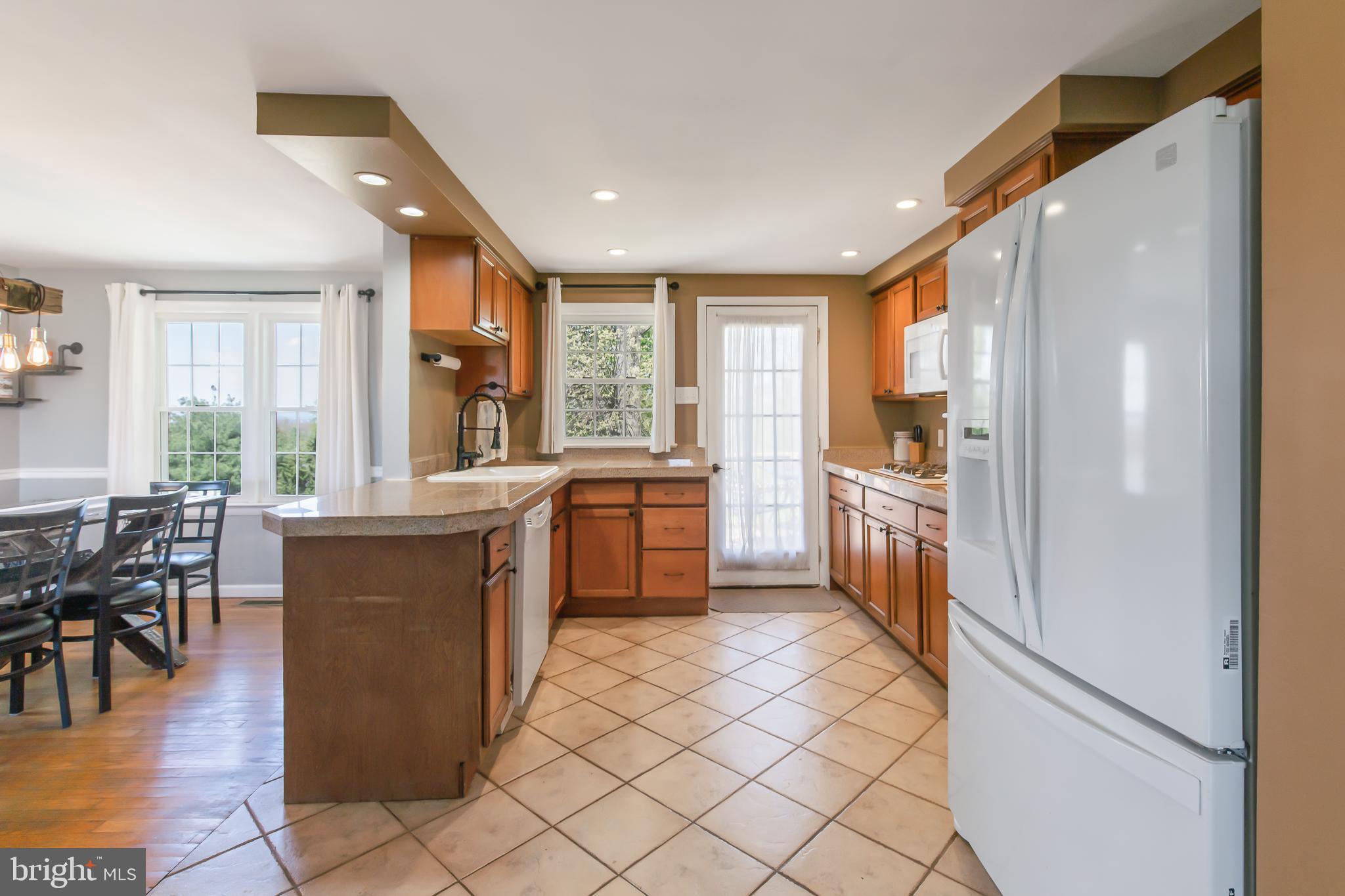 918 Centerville Road Lancaster, PA 17601 - Photo 7 of 37