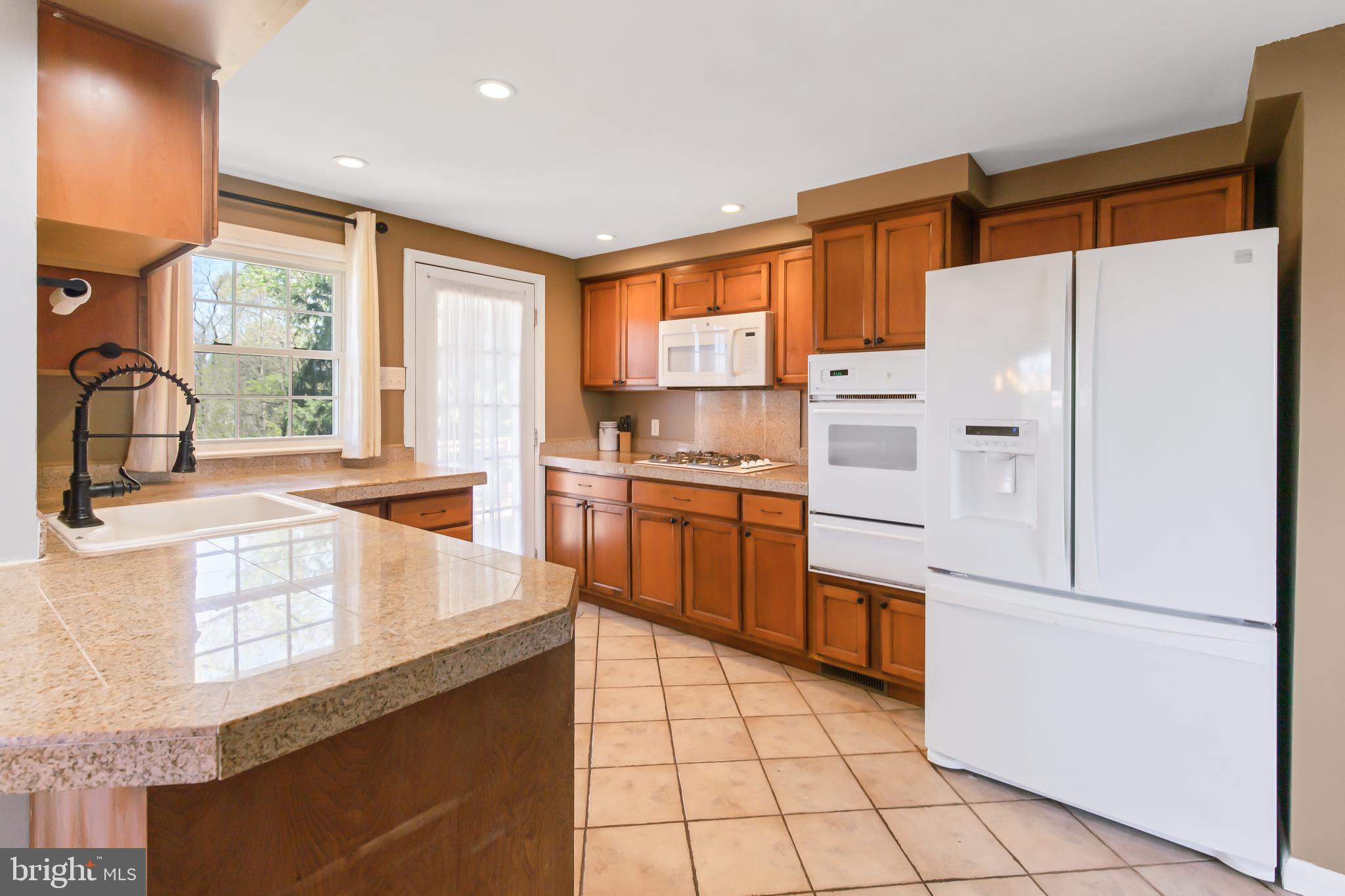 918 Centerville Road Lancaster, PA 17601 - Photo 8 of 37