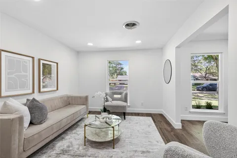 $540,000 | 5447 Darnell Street, Houston, TX 77096