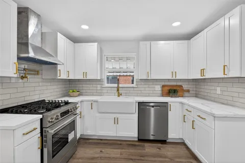 $540,000 | 5447 Darnell Street, Houston, TX 77096