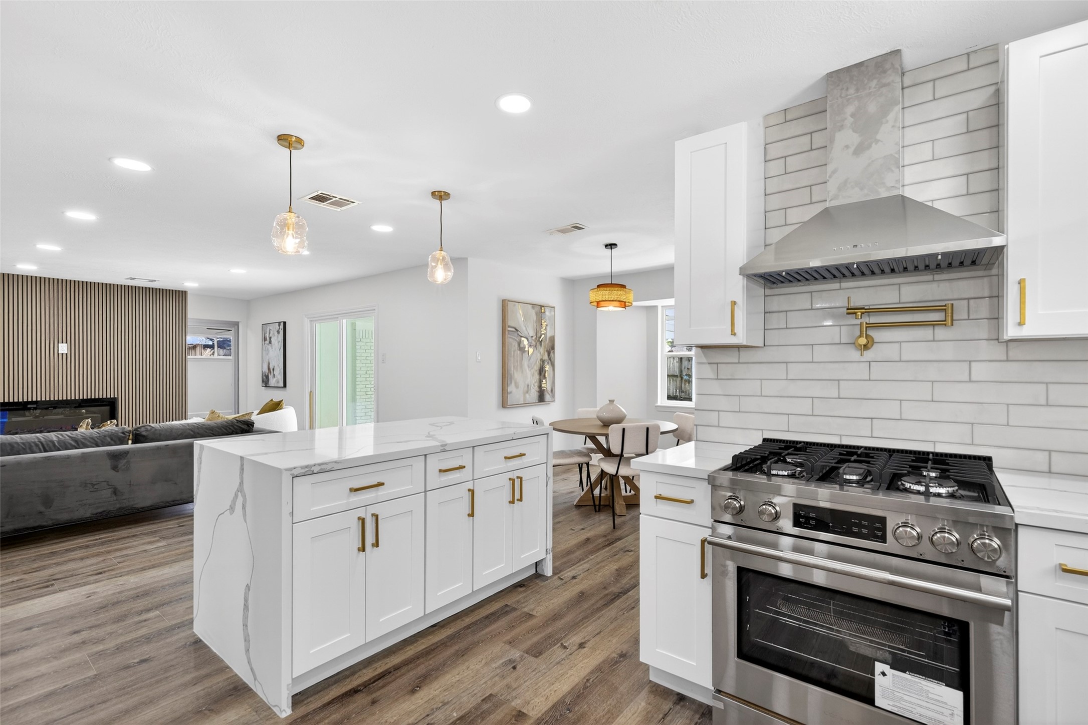 5447 Darnell Street Houston, TX 77096 - Photo 23 of 41