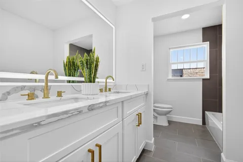 $540,000 | 5447 Darnell Street, Houston, TX 77096