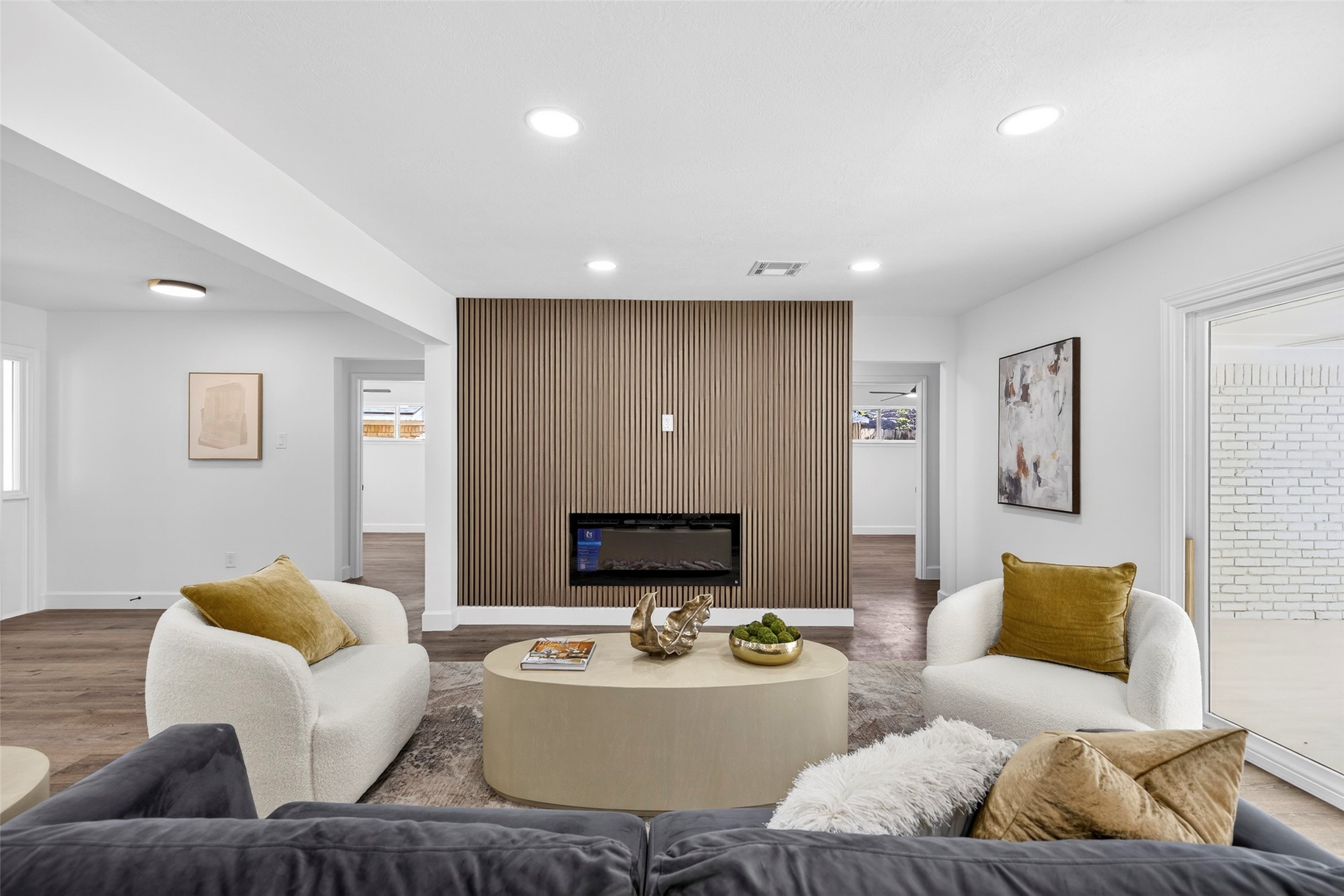 5447 Darnell Street Houston, TX 77096 - Photo 9 of 41