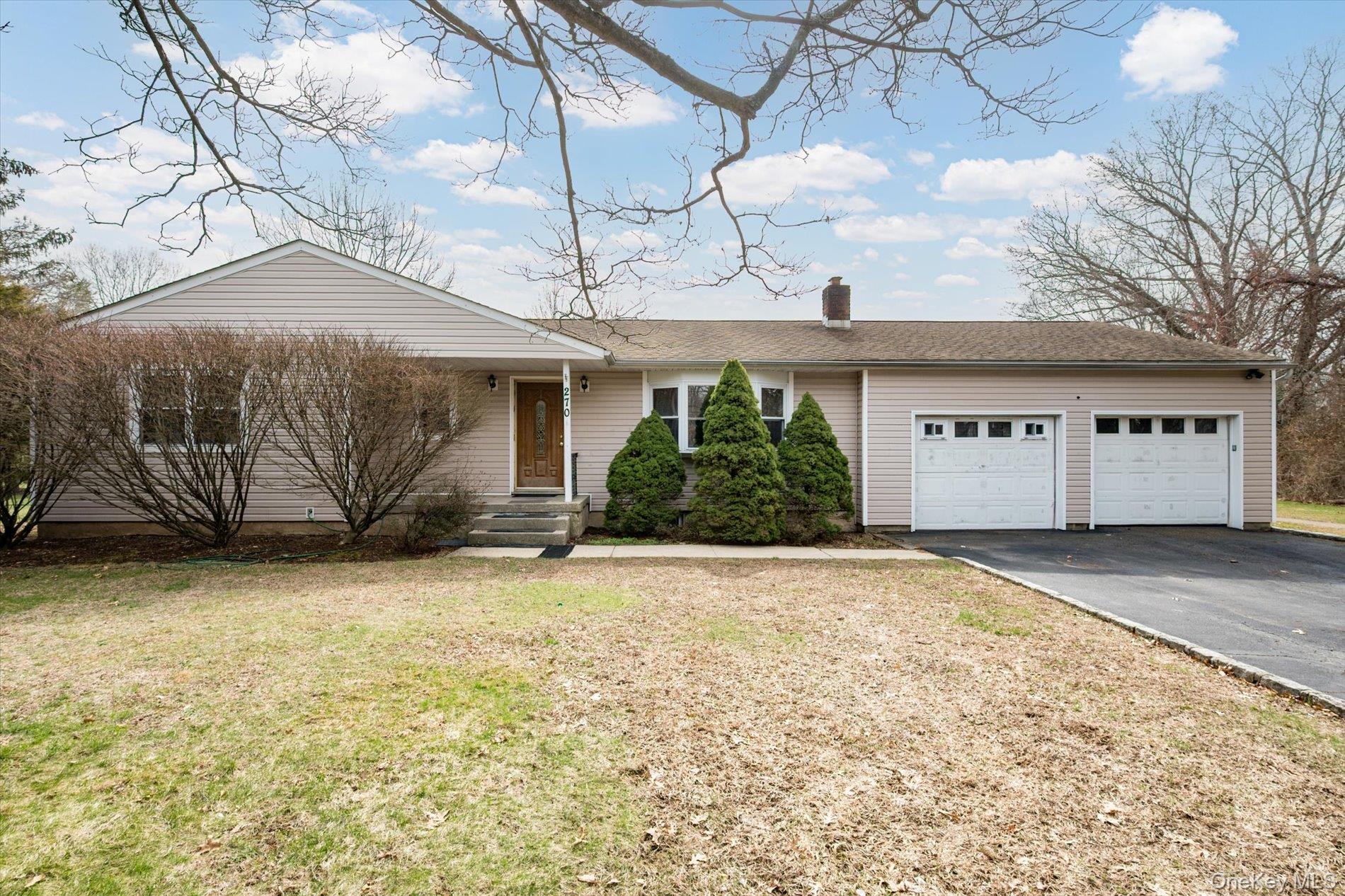270 Old Commack Road Kings Park, NY 11754 - Photo 2 of 28 Gallery Image 2