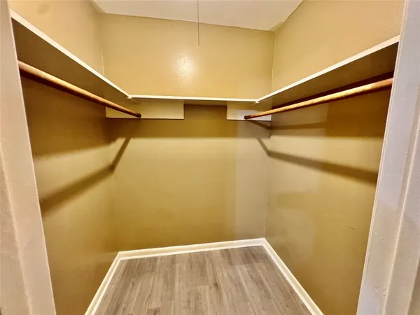 $1,050 | 2201 North Grand Boulevard, Unit 11, Pearland, TX 77581