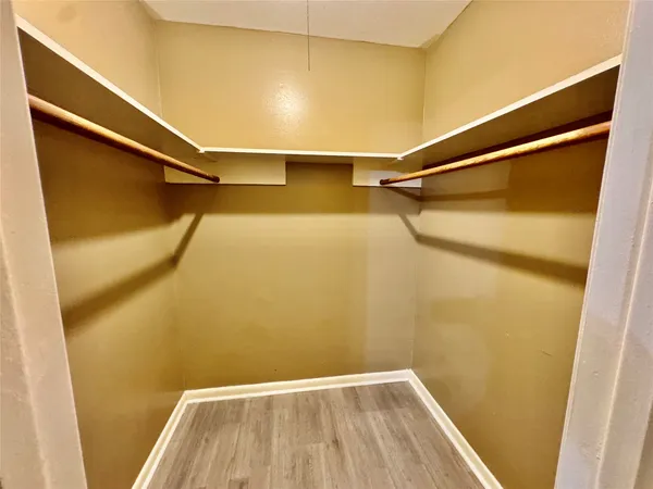 $1,050 | 2201 North Grand Boulevard, Unit 11, Pearland, TX 77581