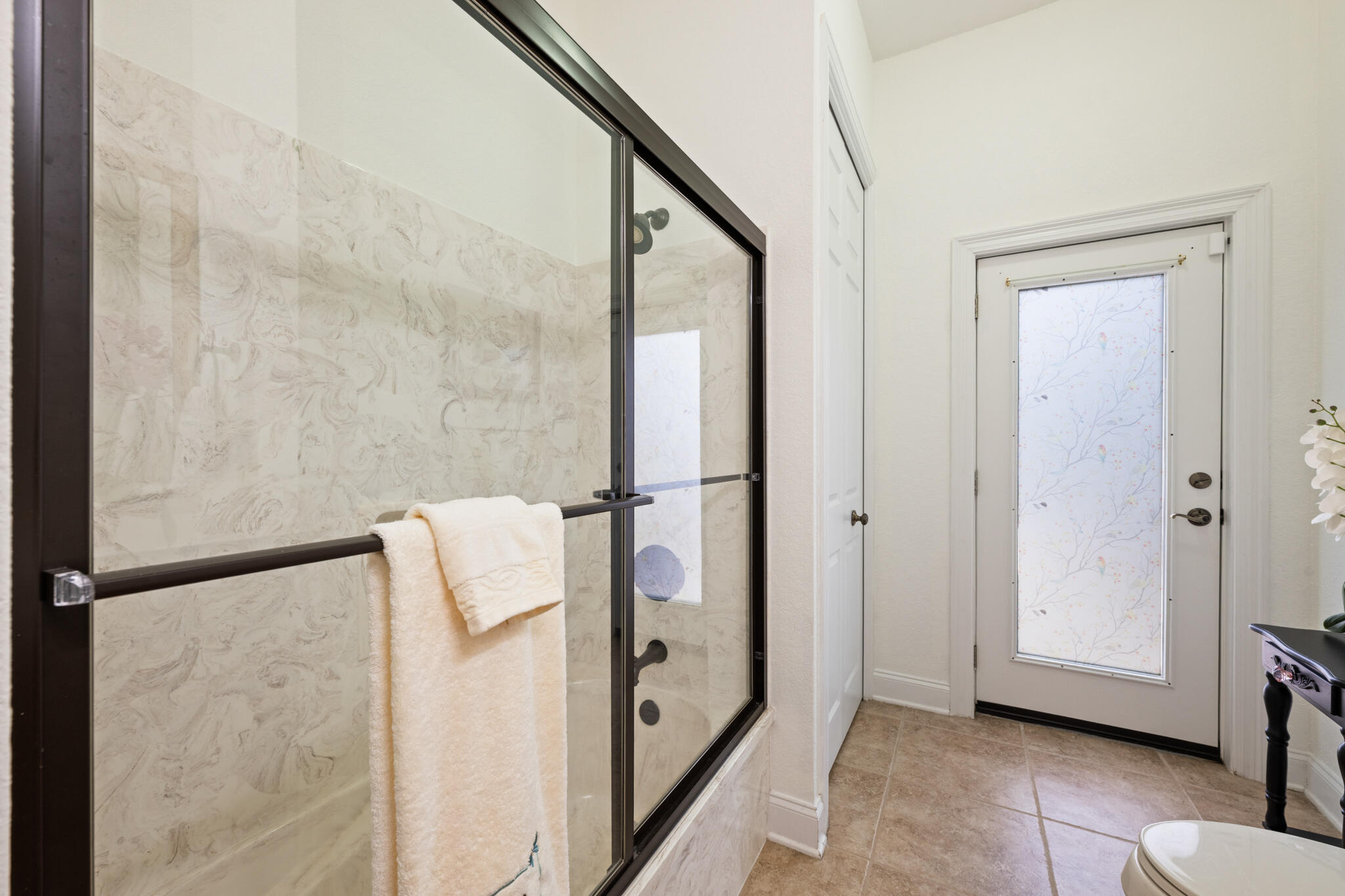 2615 Masters Boulevard Navarre, FL 32566 - Photo 31 of 51 a view of an entryway