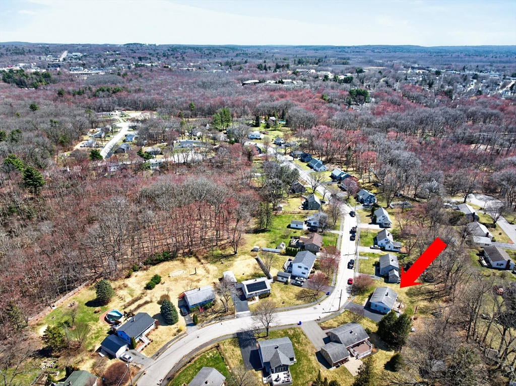 27 Robin Road Westborough, MA 01581 - Photo 19 of 23