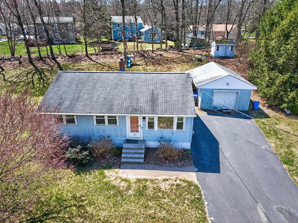 27 Robin Road Westborough, MA 01581 - Photo 22 of 23