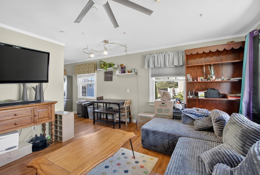 27 Robin Road Westborough, MA 01581 - Photo 7 of 23