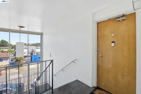 $525,000 | 243 Castro Street, San Leandro, CA 94577