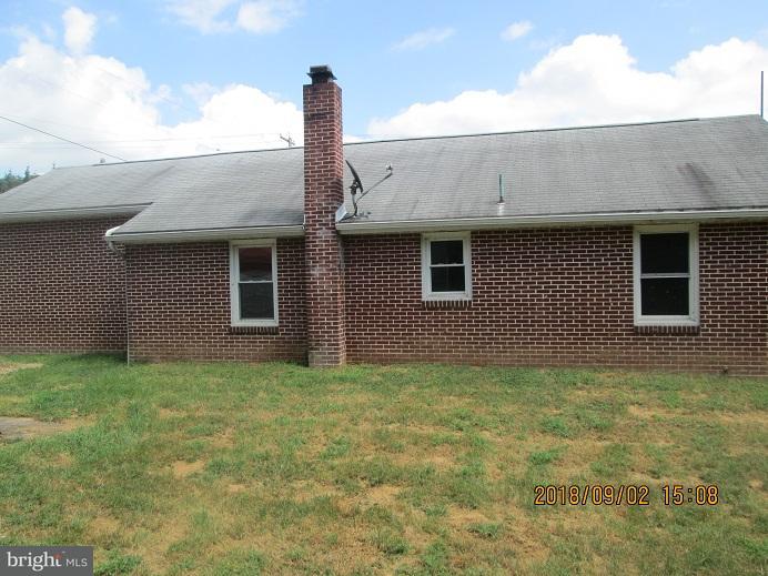 1788 Hanover Road Spring Grove, PA 17362 - Photo 7 of 17 Gallery Image 7