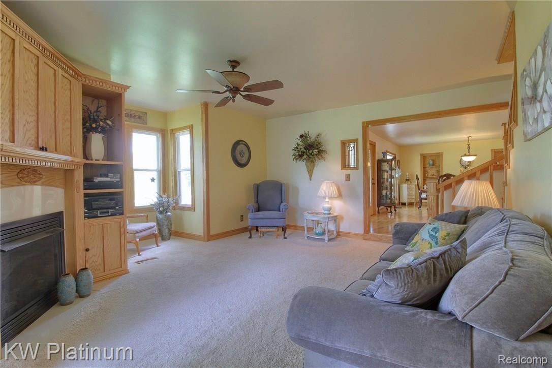 5957 Yager Road St. Clair, MI 48079 - Photo 8 of 33 Family_Room_2nd_View.jpg
