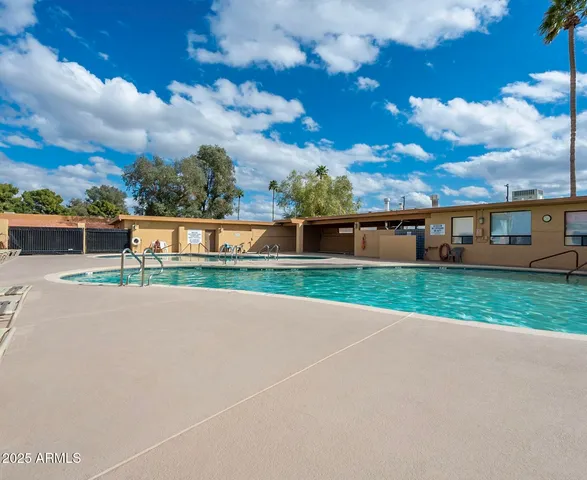 $199,900 | 425 South Parkcrest, Unit 322, Mesa, AZ 85206