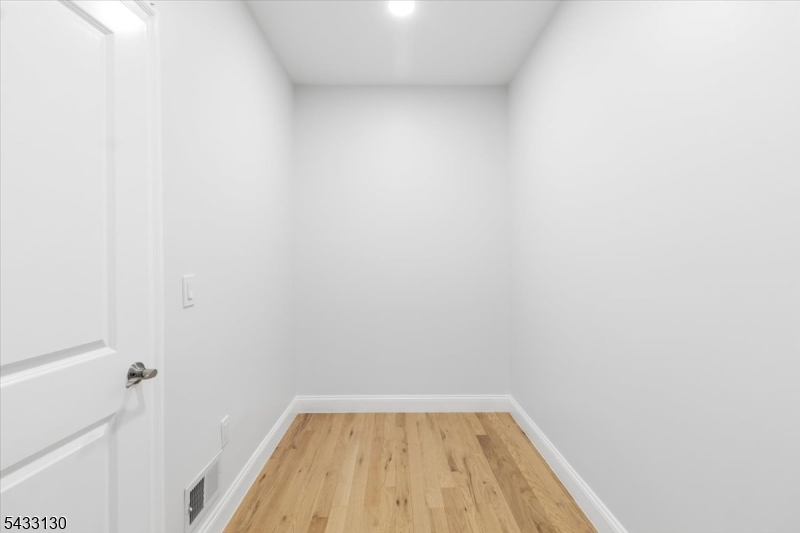 28 King George Road Warren, NJ 07059 - Photo 12 of 39