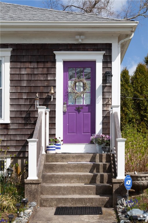 739 Wapping Road Portsmouth, RI 02871 - Photo 2 of 23 Front entry