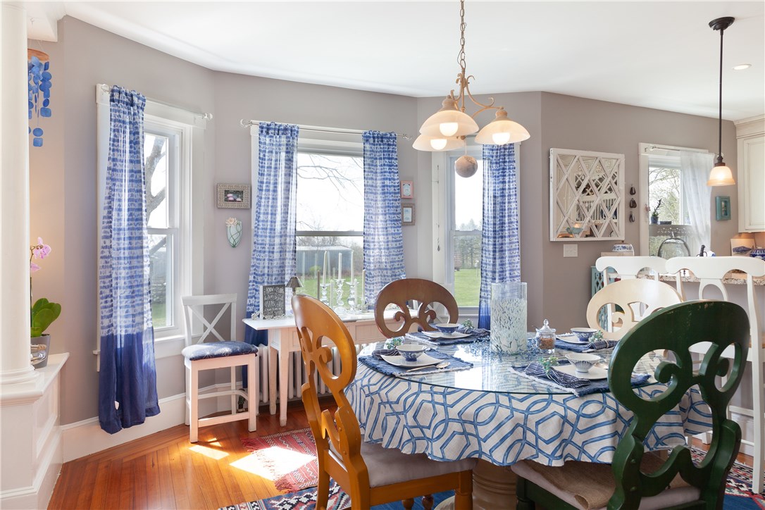 739 Wapping Road Portsmouth, RI 02871 - Photo 8 of 23 dining area