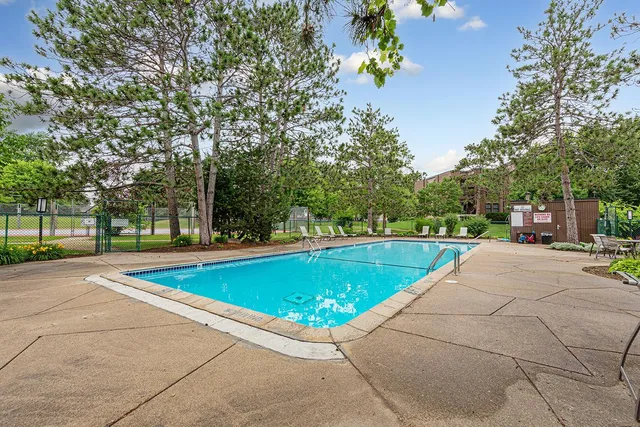 $149,000 | 9700 Portland Avenue South, Unit 237, Bloomington, MN 55420