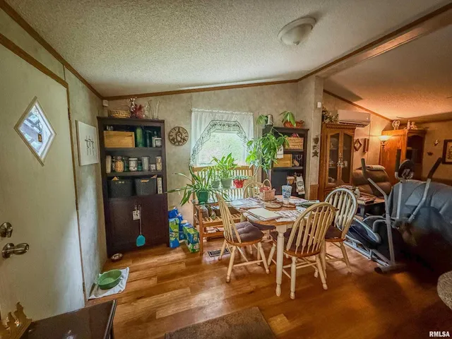 $85,000 | 325 East Webster Street, Herrin, IL 62948