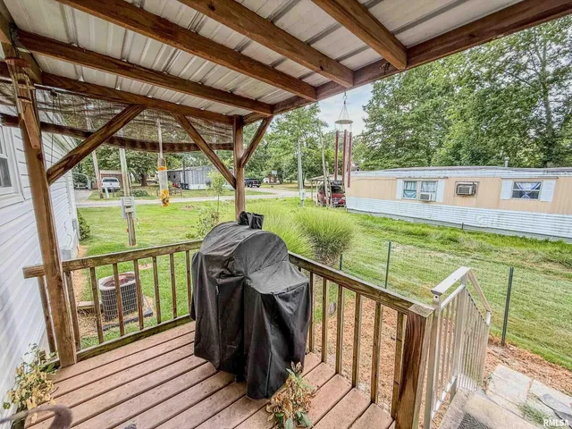 $85,000 | 325 East Webster Street, Herrin, IL 62948