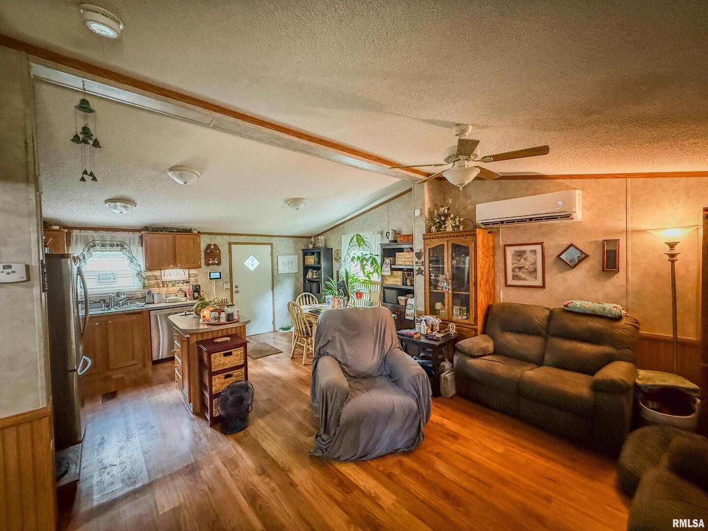 325 East Webster Street Herrin, IL 62948 - Photo 7 of 50