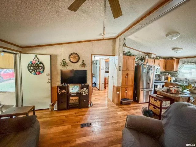 $85,000 | 325 East Webster Street, Herrin, IL 62948