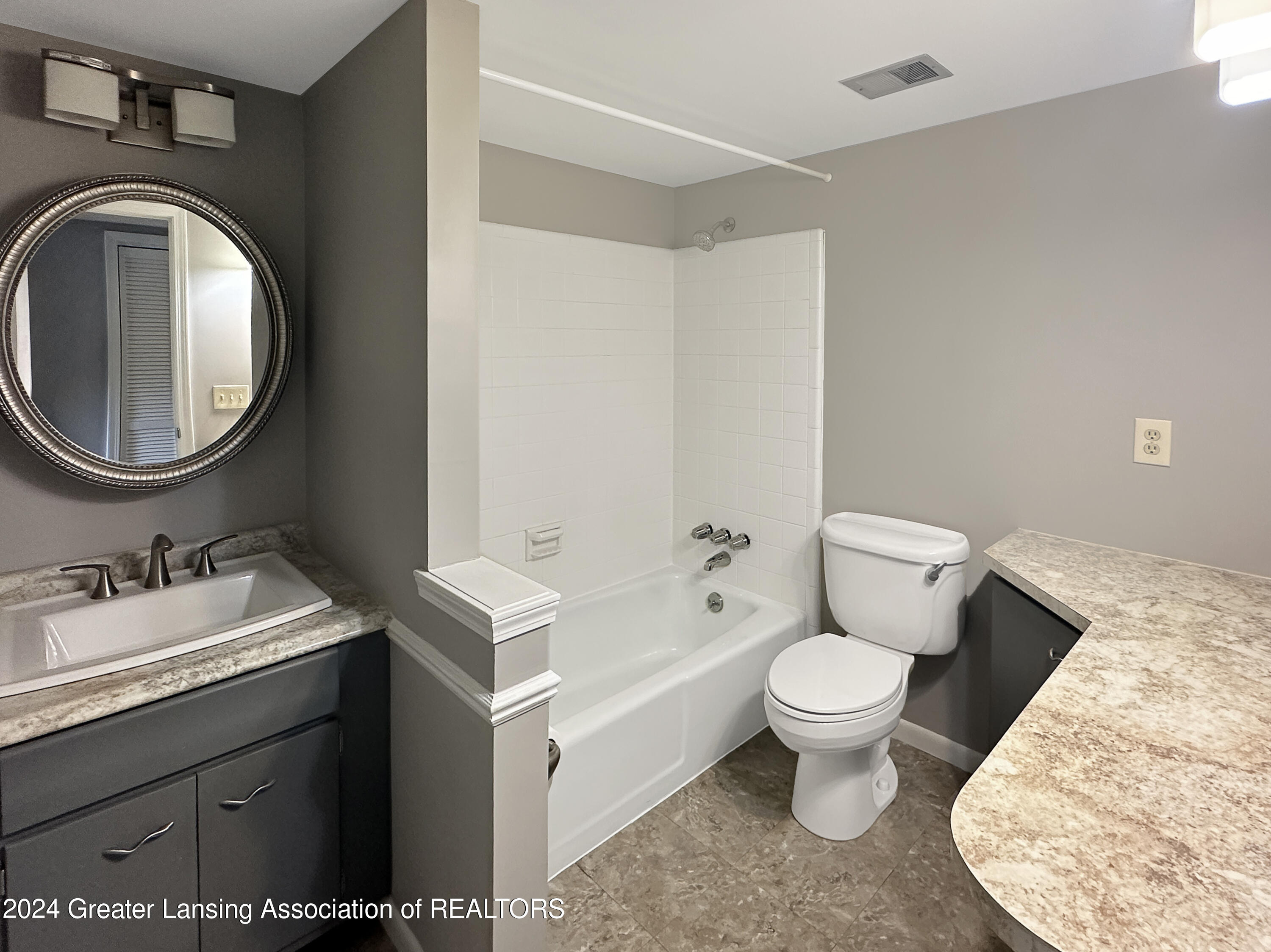 4809 Gull Road, Unit 25 Lansing, MI 48917 - Photo 6 of 10 494546e7f869de8782ab4eb3a006efd070daaa37