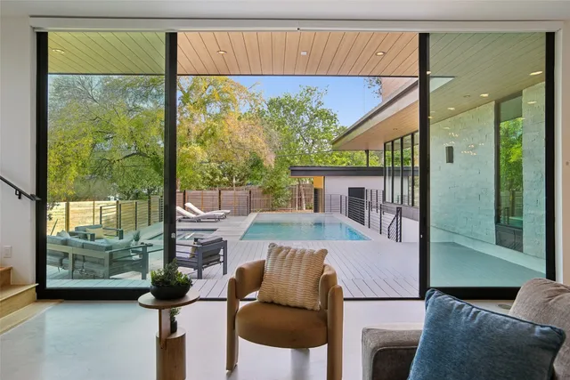 $2,850,000 | 2512 Ridgeview Drive, Austin, TX 78704