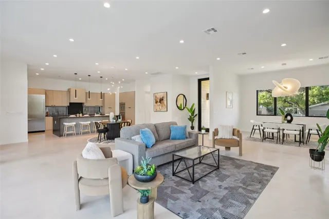 $2,850,000 | 2512 Ridgeview Drive, Austin, TX 78704