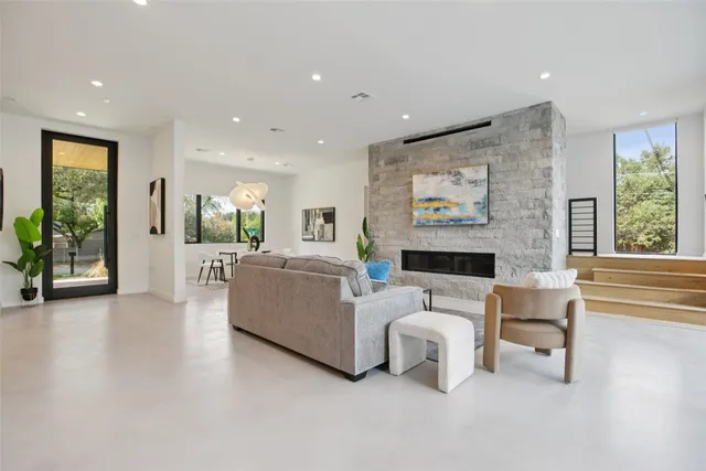 $2,850,000 | 2512 Ridgeview Drive, Austin, TX 78704