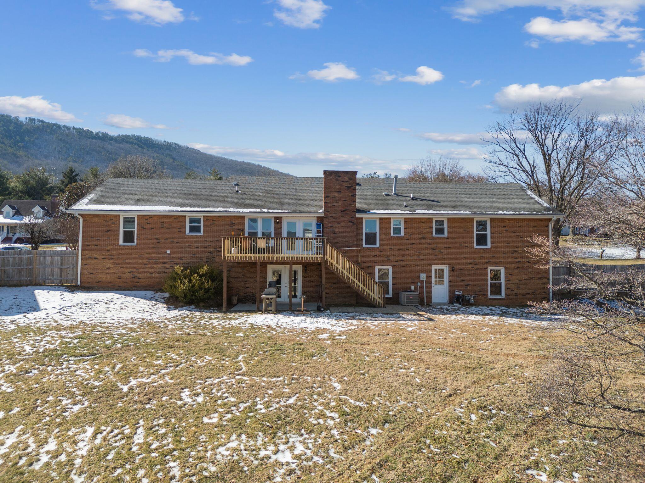 323 Winesap Road Roanoke, VA 24019 - Photo 35 of 36 35-323 Winesap Rd-MFW Media