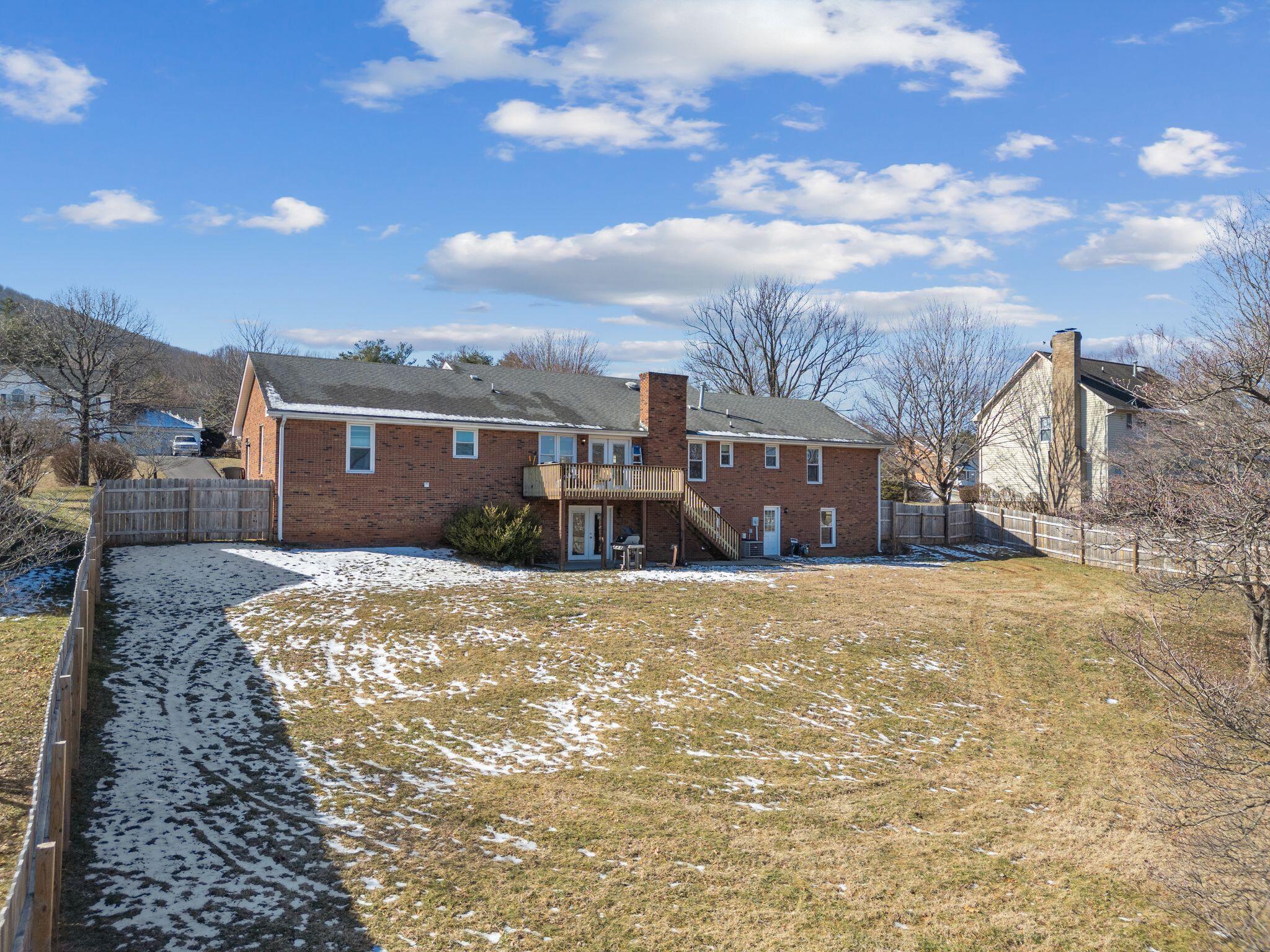 323 Winesap Road Roanoke, VA 24019 - Photo 36 of 36 36-323 Winesap Rd-MFW Media