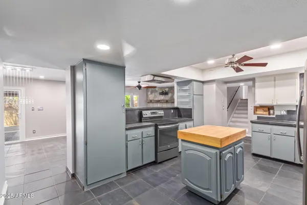 $4,995 | 1640 East La Jolla Drive, Tempe, AZ 85282