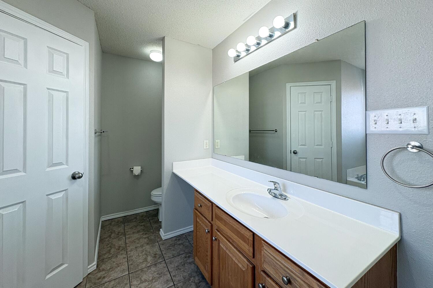 5822 90th Street Lubbock, TX 79424 - Photo 14 of 29 Primary Bathroom
