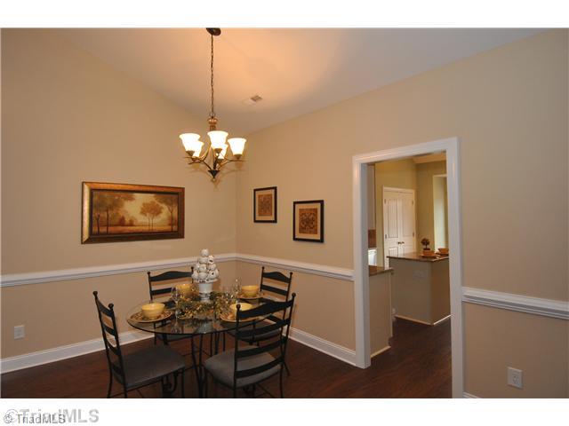 484 Crosswick Road Clemmons, NC 27012 - Photo 2 of 13 Dining Room.