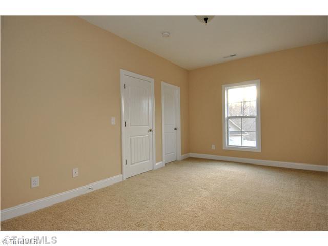 484 Crosswick Road Clemmons, NC 27012 - Photo 10 of 13 3rd Bedroom. with Adjacent Bath