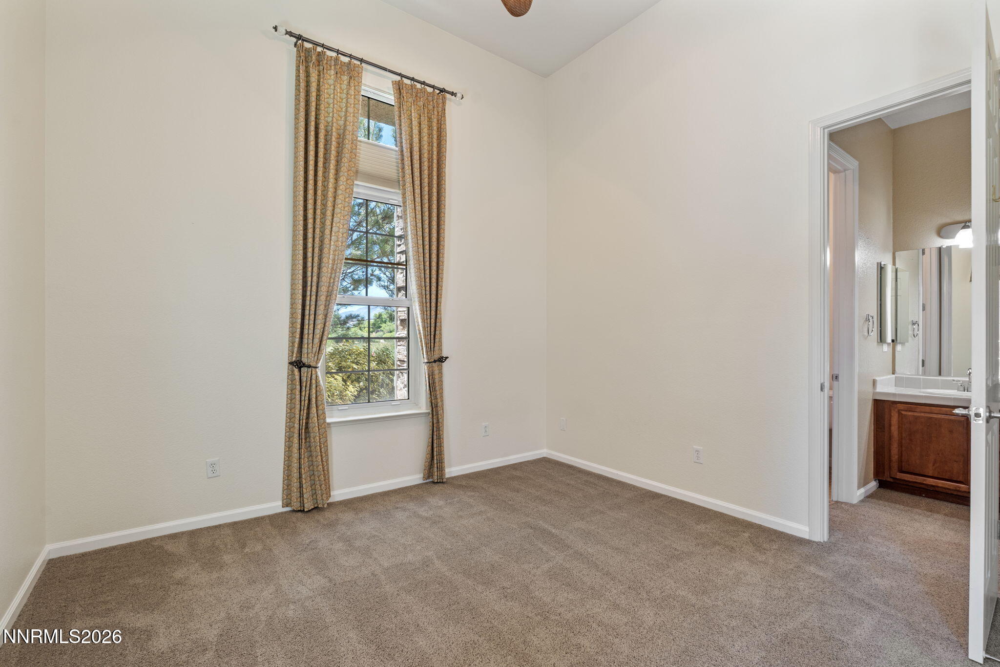 1629 Bridgeview Court Reno, NV 89521 - Photo 47 of 60 47-web-or-mls-DSC09206