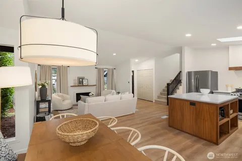 $919,950 | 19401 30th Avenue Northeast, Lake Forest Park, WA 98155