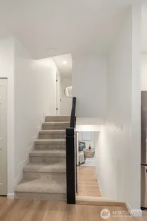 $919,950 | 19401 30th Avenue Northeast, Lake Forest Park, WA 98155