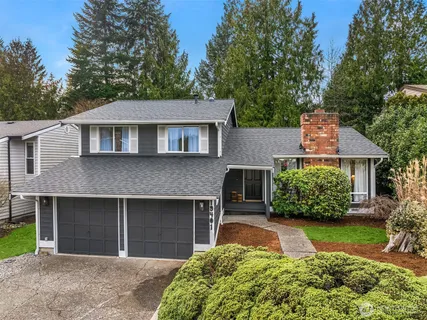 $919,950 | 19401 30th Avenue Northeast, Lake Forest Park, WA 98155