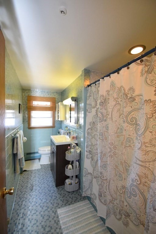 5 Rae Circle Randolph, MA 02368 - Photo 8 of 20 Gallery Image 8