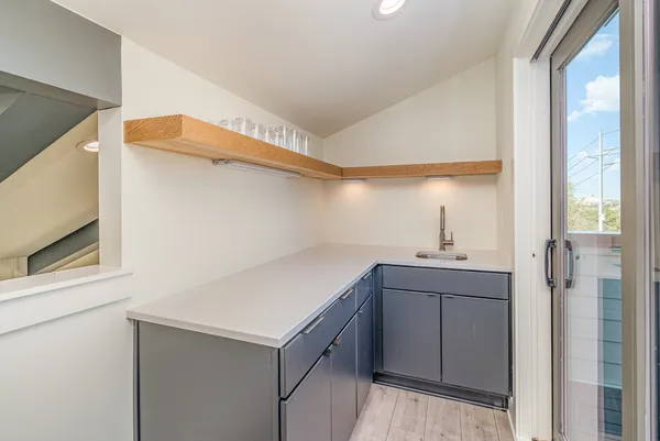 $6,995 | 1009 Summit Avenue, Unit 2, Nashville, TN 37203
