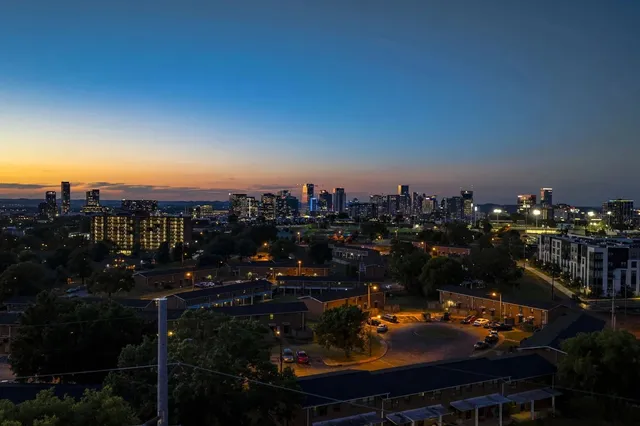 $6,995 | 1009 Summit Avenue, Unit 2, Nashville, TN 37203