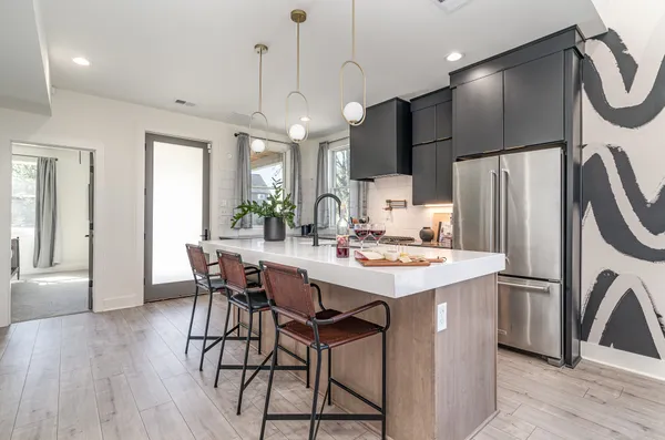 $6,995 | 1009 Summit Avenue, Unit 2, Nashville, TN 37203